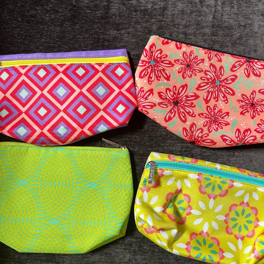 New Set of 4 Clinique Makeup Travel Bags Pouches Cosmetic Flowers Geometric Gift